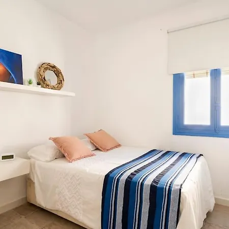 Espectacular Casa Muy Luminosa Con Azotea Conil De La Frontera